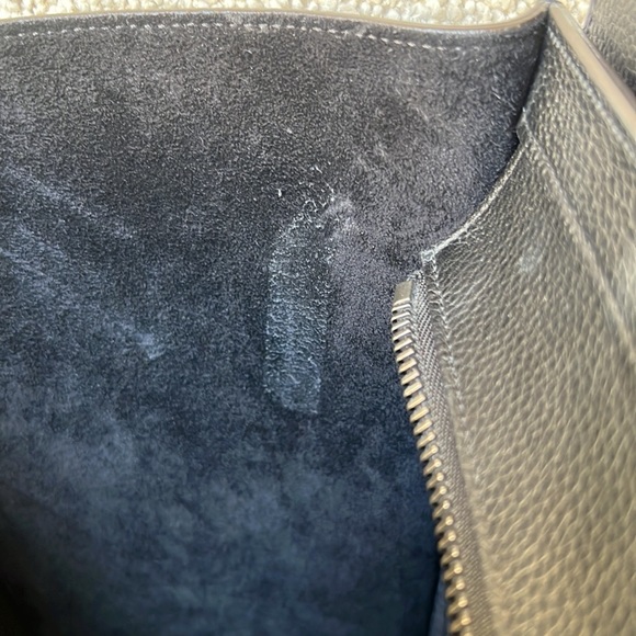 MICRO LUGGAGE HANDBAG IN DRUMMED CALFSKIN
BLACK - Picture 10 of 12